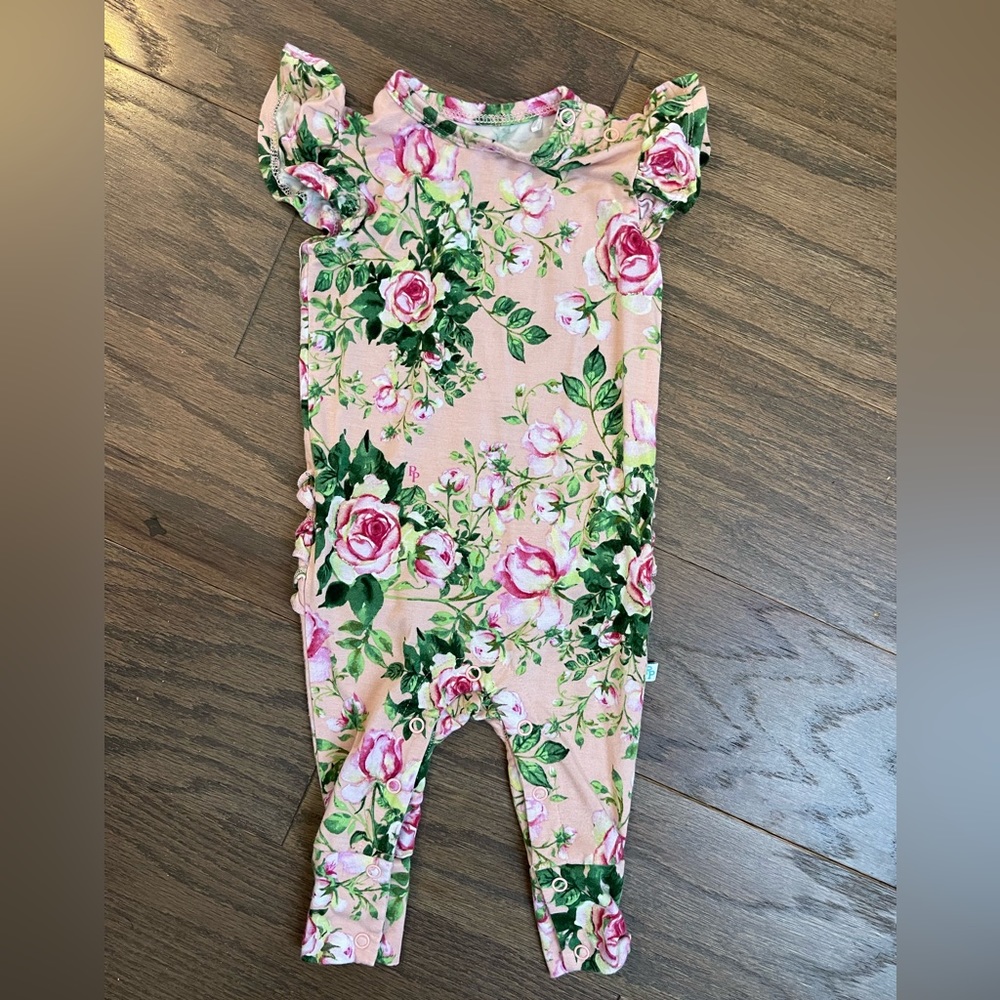 Posh Peanut, ruffled cap sleeve romper, size 3-6 months